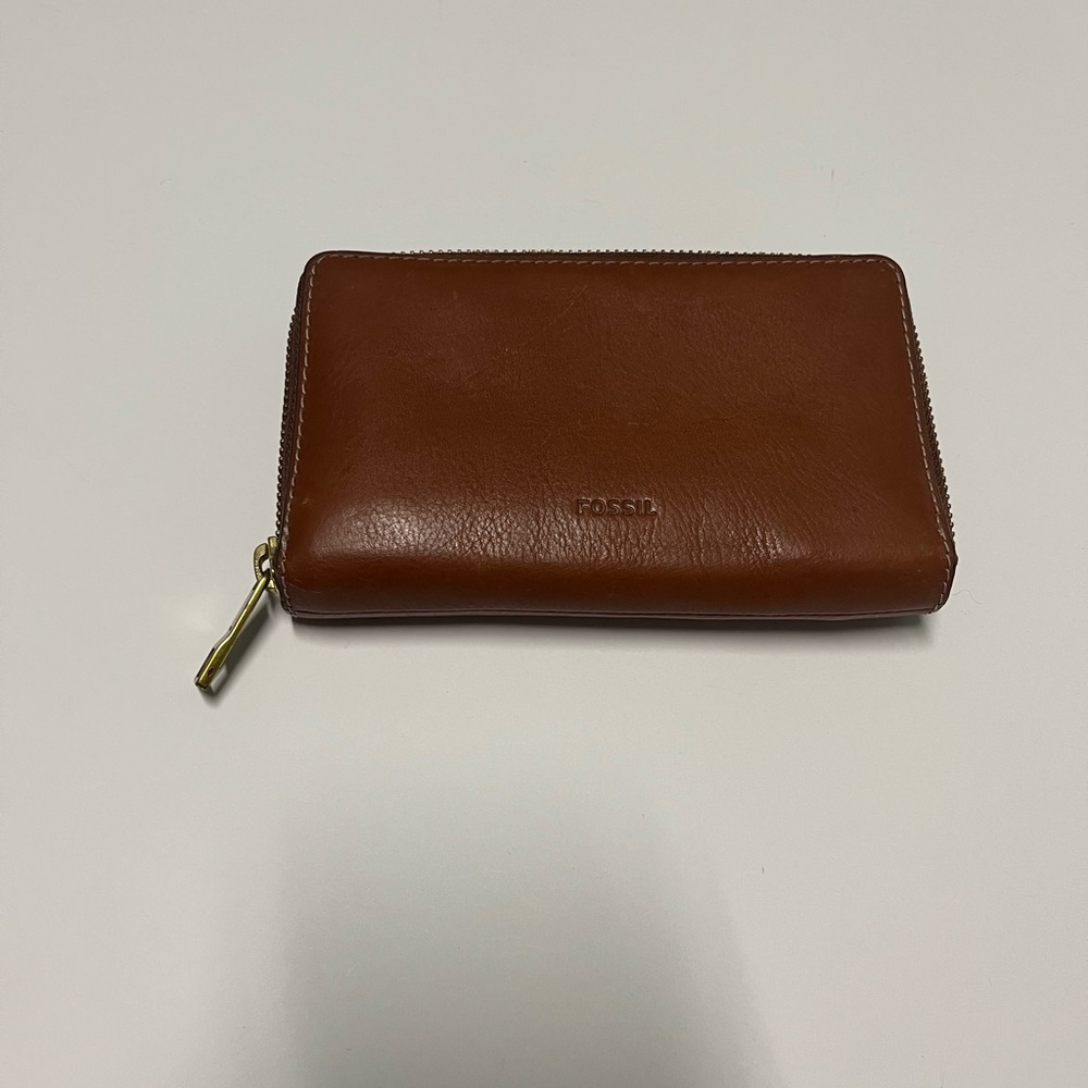 Fossil wallet / OS